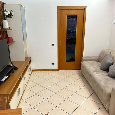 Your Home In Milan - Elegant & Comfortable Stay Luaran gambar