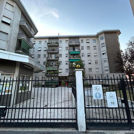 Your Home In Milan - Elegant & Comfortable Stay Luaran gambar